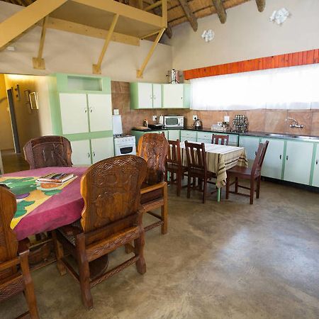 Maninghi Lodge Hoedspruit Bagian luar foto