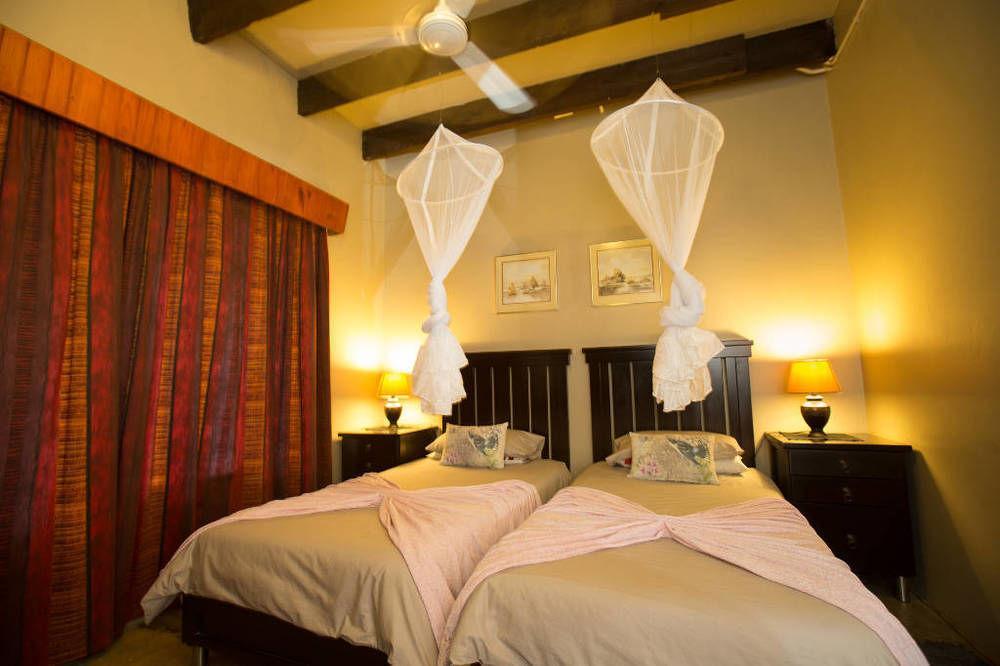 Maninghi Lodge Hoedspruit Bagian luar foto