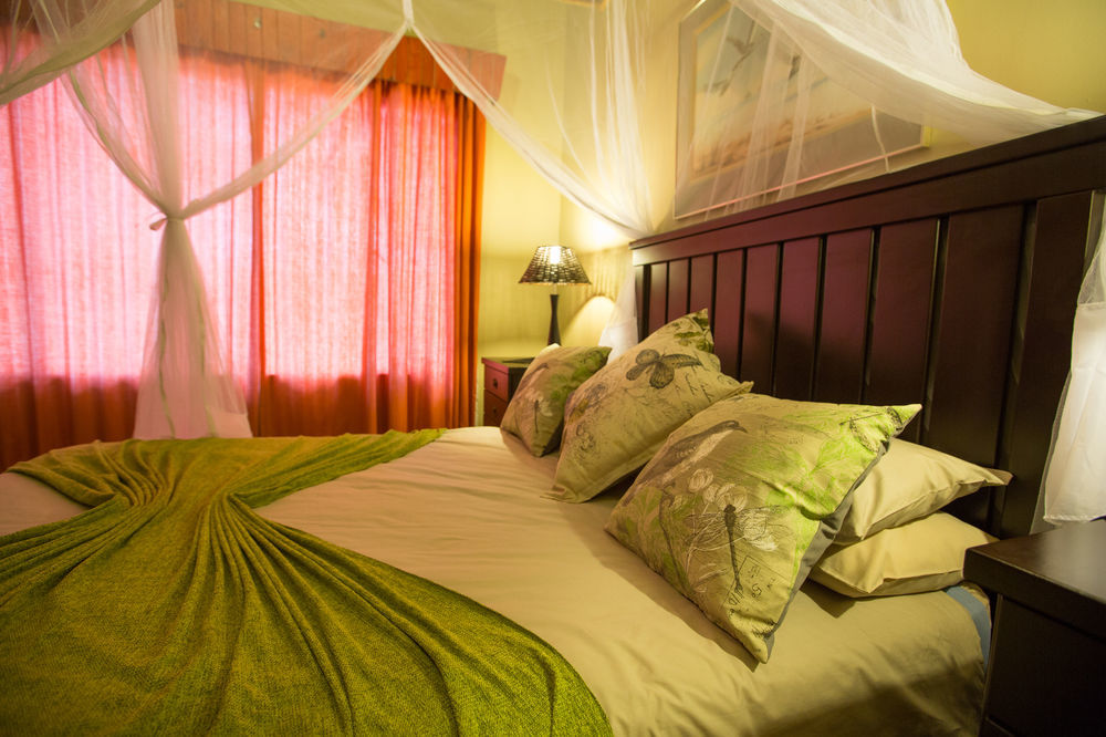 Maninghi Lodge Hoedspruit Bagian luar foto